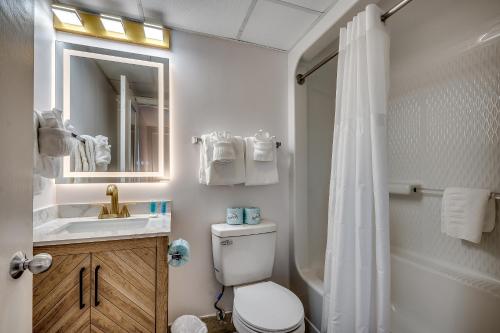 Oceanfront Condo in Myrtle Beach on AR 5th Floorにあるバスルーム