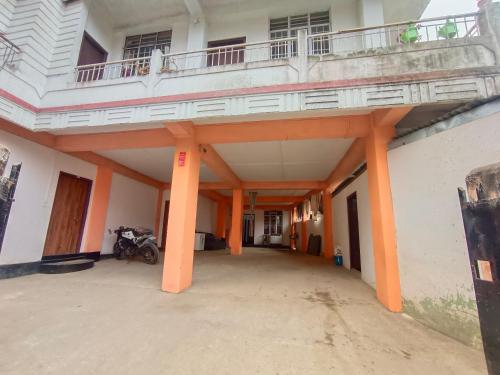 Φωτογραφία από το άλμπουμ του New Pumpkin Lodge σε Σιλόνγκ
