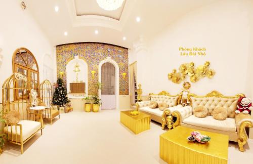 Posezení v ubytování Biệt Thự cao cấp Lâu Đài Nhỏ Đà Lạt - Little Castle Da Lat Villa