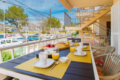 C140 Pine Beach by Mallorca Villa Selection