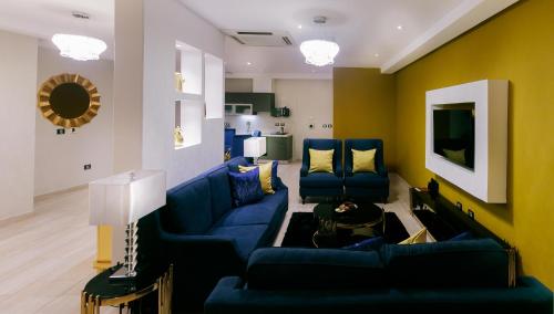 Μια τηλεόραση ή/και κέντρο ψυχαγωγίας στο Oak Plaza Suites