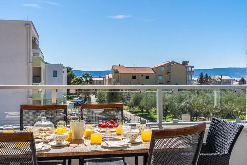 4-star, Terrace 16m2 & SeaView,4min walk to beach, 2 private parking spaces