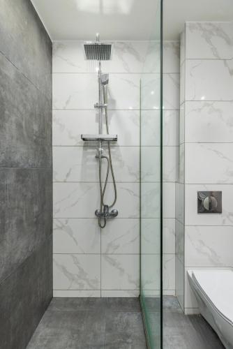 Elite Central Apartments by BiNoBi!