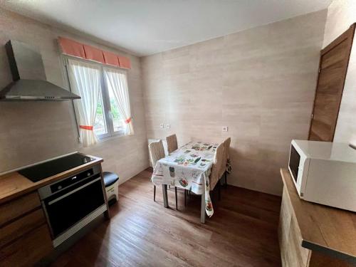 Kuchyň nebo kuchyňský kout v ubytování Apartmento El Pedregal