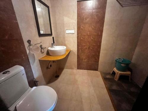 Un baño de Sanjay Lodge