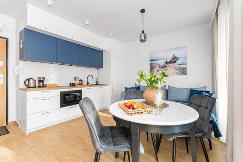 APARTAMENTY MIERZEJA - STEGNA PARK II, z jedną sypialnią, 500 m od plaży, Bezpłatny Meleks