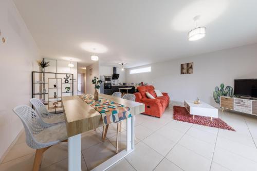 Le Monteil - Proches du GR65 et GR765