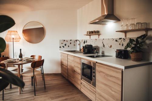 Photo de la galerie de l'établissement Appartement haut de gamme - Epernay Centre - 3 étoiles, à Épernay