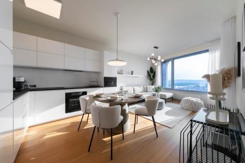 AH Skypark 1A Castle View Free Parking