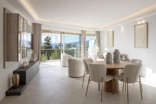 REF 2012 - Cannes Croisette - Apartment to rent sea view