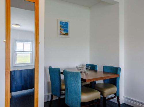 Gallery image of Tommy Jacks Pet Friendly Beach Apartments in Bude