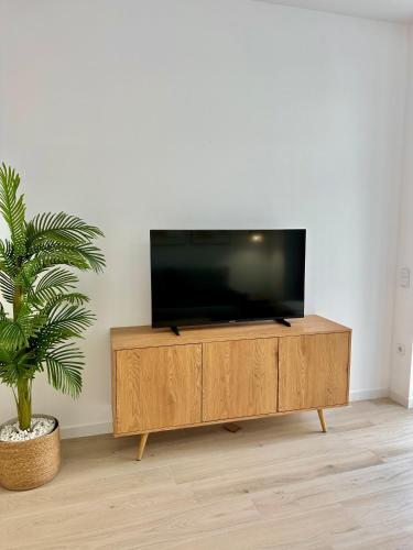 Anelsa Suites Serranos 1