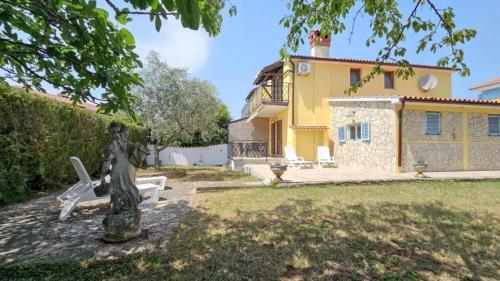 Villa Marlene by Villas Holiday