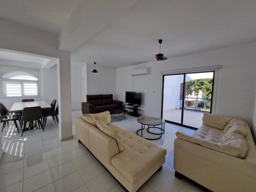 3 Bedroom Apartment, Natalia Centre, by IMH Europe Travel & Tours