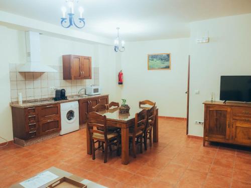 Kuchyň nebo kuchyňský kout v ubytování Apartamentos Molino Almona HC