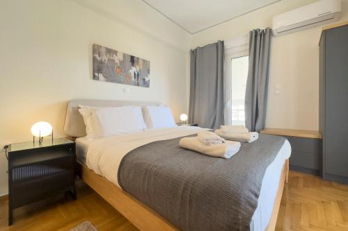 Cozy Apartment with Office - 19min to Athens Center