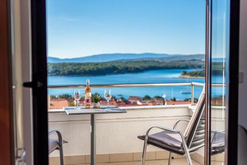 Biserka 2 with stunning sea view