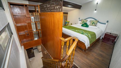 Giường trong phòng chung tại Shaoxing Laotaimen Luxun Native Place Youth Hostel