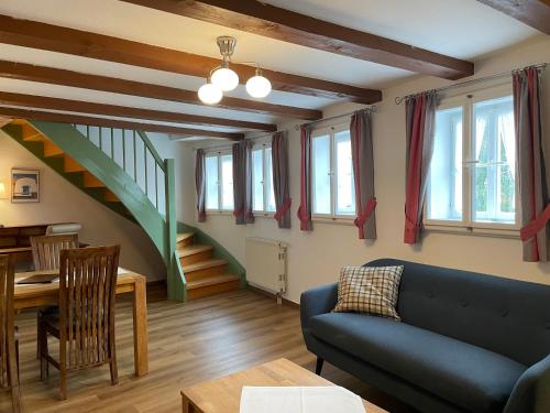 Χώρος καθιστικού στο Apartment mit Balkon No4