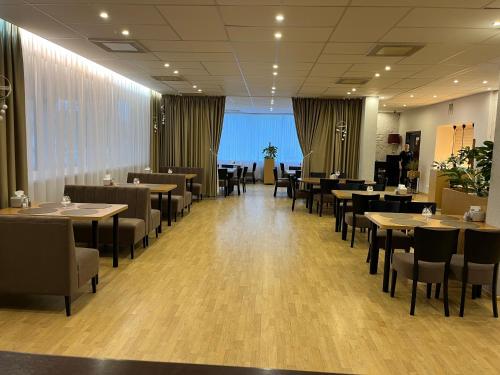 Εστιατόριο ή άλλο μέρος για φαγητό στο Hotel - cafe Naujoji Akmenė