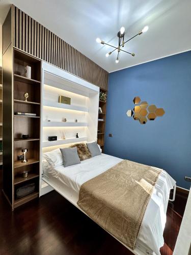 Deluxe Milano Flat Multi-Space & Private Terrace