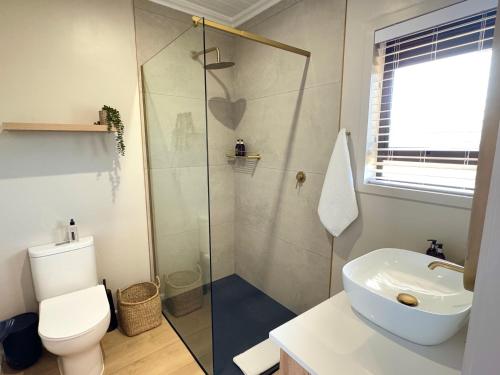 Ένα μπάνιο στο Knysna Elephant Park Lodge