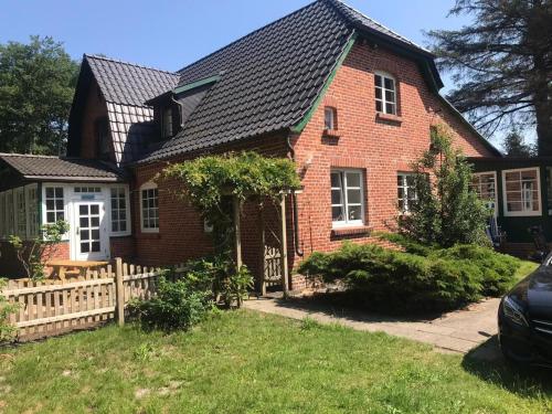 Jardín al aire libre en Ferienwohnung "Wustrow"