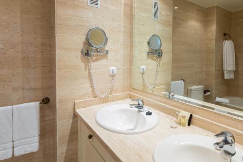 Coral Beach Aparthotel photo 106