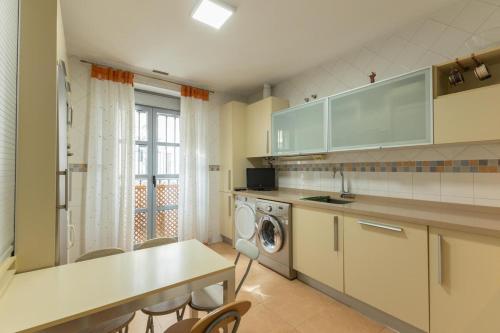 Juan Rabadan Central Suite by Valcambre