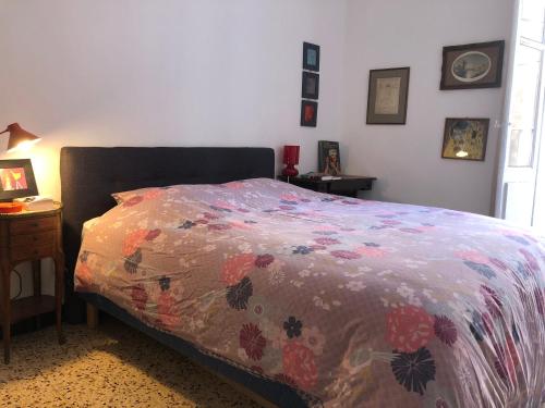 Joli petit appartement dans le quartier haut