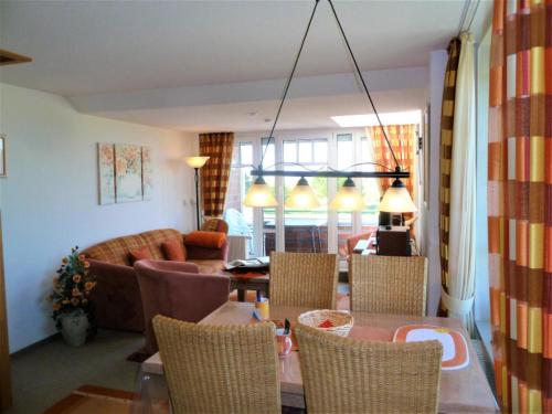 Posezení v ubytování Meerblick aus allen Räumen - de Tampen