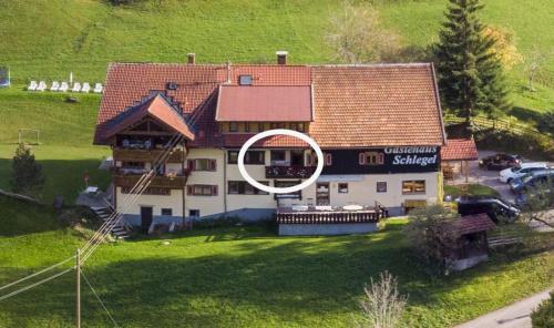 an aerial view of a house with a circle on it at Gästehaus Schlegel in Gunzesried