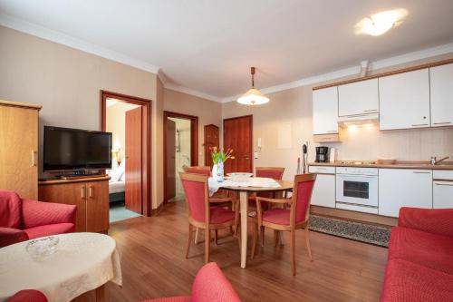 Dapur atau dapur kecil di Suite 2 Schlafräume