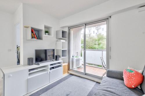 Flat with balcony 15min from Promenade des Anglais