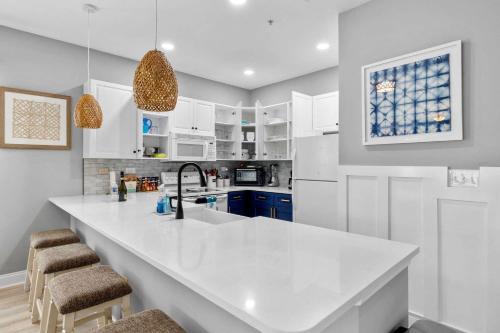 Newly Renovated 3BR at World Tour photo 26