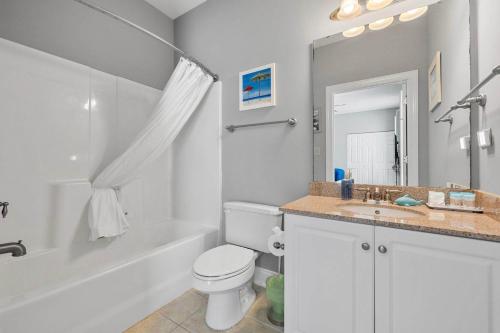 Newly Renovated 3BR at World Tour photo 39