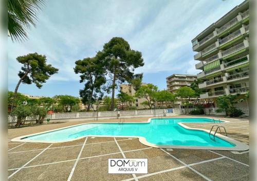 DOMuum Holidays - ARQUUS V