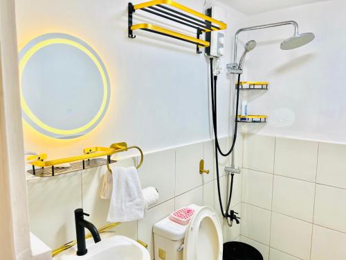 Ένα μπάνιο στο Stellar Staycation Near PH Arena