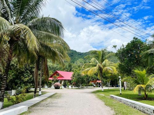 Landskap semula jadi dekat dengan perkhemahan ini