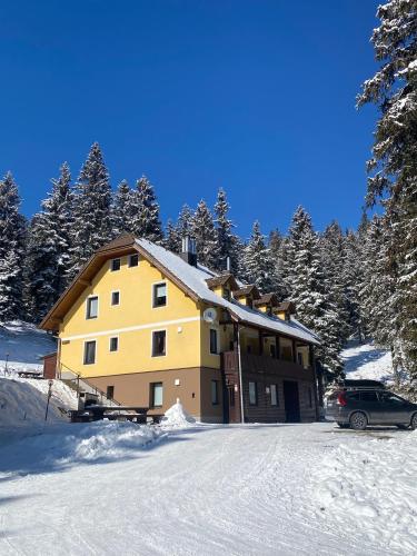 Apartma Neja Rogla v zimě
