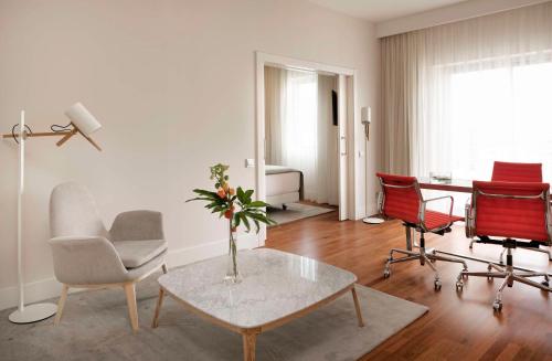 NH Collection Madrid Colón Image