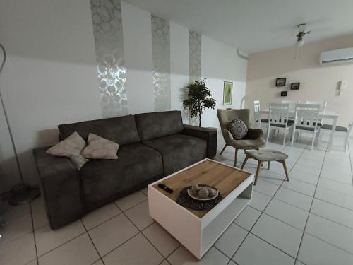 Anthea Gardens - Cosy Condo