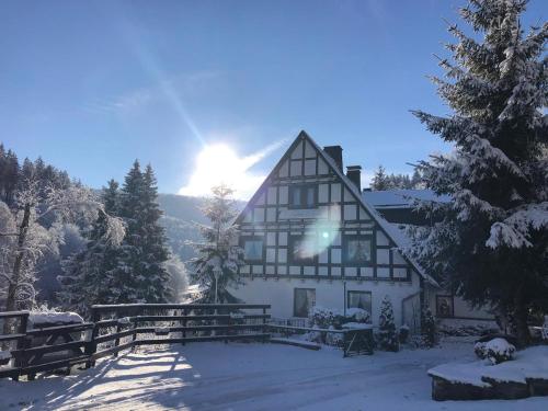 Το Übernachten Sie in der Nähe des WinterbergSkilifts τον χειμώνα