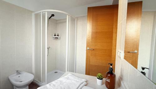 Ένα μπάνιο στο Super Apartment Lecer 7