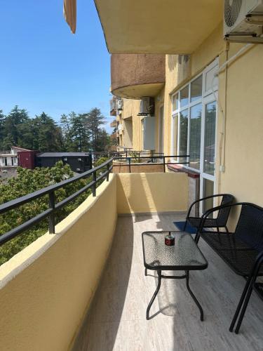 Fotografie z fotogalerie ubytování YARINA Apartment Kobuleti v destinaci Kobuleti