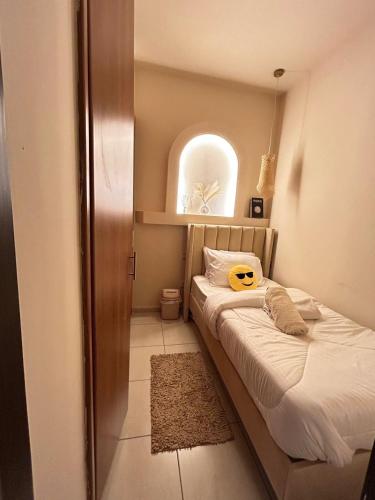 Postel nebo postele na pokoji v ubytování Adaz Home