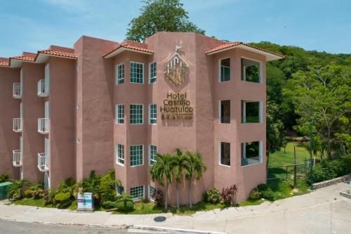 a rendering of the hotel central controller building at Hotel Castillo Huatulco & Beach Club in Santa Cruz Huatulco