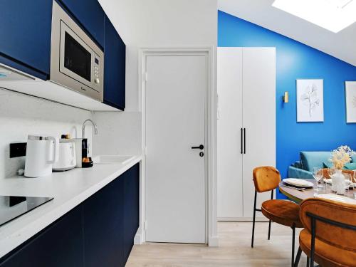 Photo de la galerie de l'établissement Cosy apartment - 1BR 4P - Ste Marguerite, à Paris