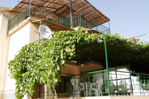 Apartments by the sea Grebastica, Sibenik - 23940