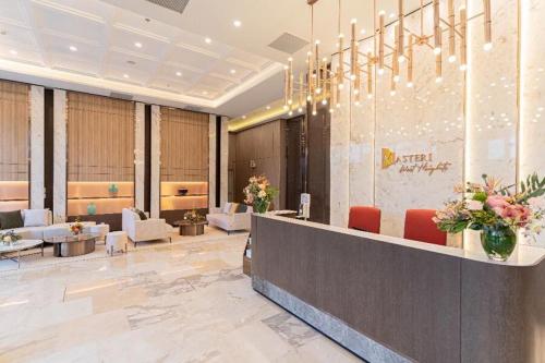 Χώρος καθιστικού στο Mas A Masterise - Vinhome Smart City - View Thành Phố - Bàn Làm Việc - Trốn Homestay